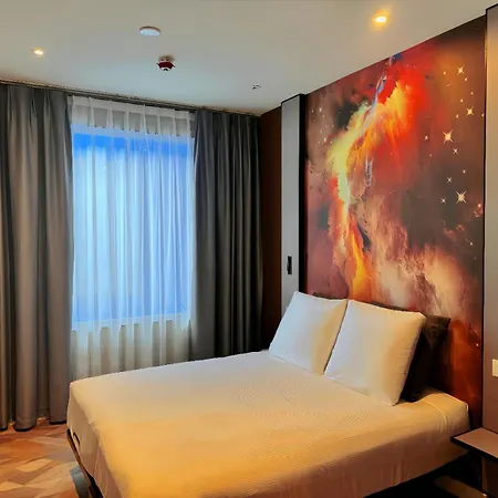 Nebula By Ine's Assendelft
